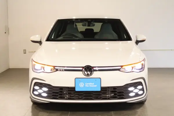 2023 Volkswagen Golf — photo 3