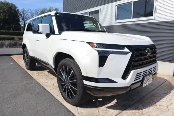 2025 Lexus Gx — photo 3