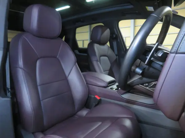 Porsche Cayenne E-Hybrid Tiptronic S 4WD Adaptive Air Suspension (PASM)/Panoramic Roof/22-inch Sport Design Wheels/Sports Tail Pipes/High Gloss Black SportDesign (Crayon) — photo 8