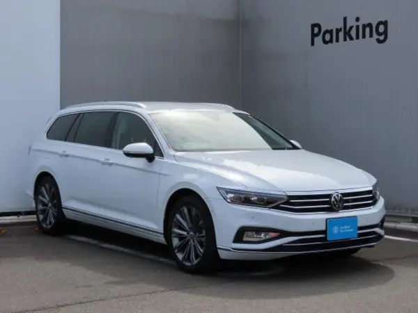 Volkswagen Passat Variant TDI Elegance Advance Diesel Turbo CPO Certified Used Car, Former Company Demo Car, Genuine Navigation, Backup Camera, Around View Camera, Obstacle Sensor, ACC, Travel Assist, IQ.LED Lights, LED Tail Lamps, Power Tailgate, Power Leather Seats, Seat Heater (Glacier White Metallic) — photo 7