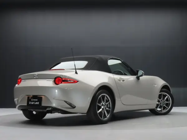 2023 Mazda Roadster — photo 2