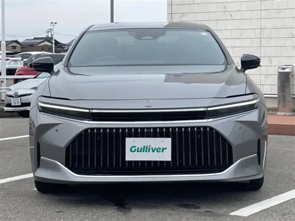 Toyota Crown 2.5 Z Hybrid Navigation 360 Camera Leather Seats Toyota Safety (Gun Metallic) — photo 8