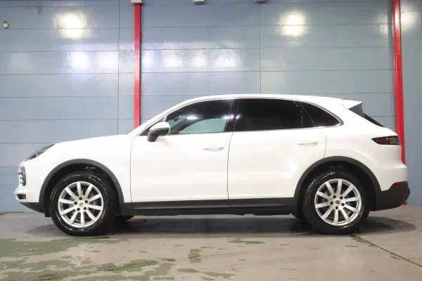 Porsche Cayenne 3.0 Tiptronic S 4WD Black Genuine Leather PCM Nav ACC LCA LKS CarPlay 2-Year Warranty Front/Rear Seat Heaters Memory Function Power Seats Active Cruise Control Lane Change & Lane Keep Assist PDLS LED Headlights Entry & Drive 360 Camera (White) — photo 7