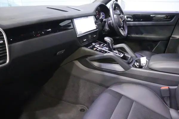 Porsche Cayenne 3.0 Tiptronic S 4WD Black Genuine Leather PCM Nav ACC LCA LKS CarPlay 2-Year Warranty Front/Rear Seat Heaters Memory Function Power Seats Active Cruise Control Lane Change & Lane Keep Assist PDLS LED Headlights Entry & Drive 360 Camera (White) — photo 9