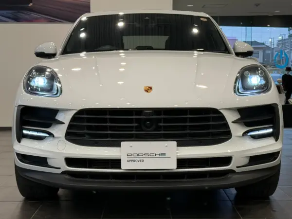 2021 Porsche Macan — photo 3