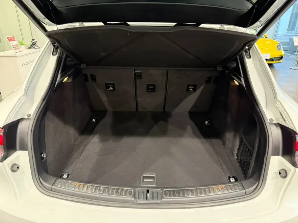 Porsche Macan PDK 4WD — photo 8