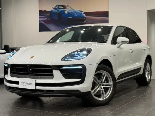 2024 Porsche Macan — photo 2