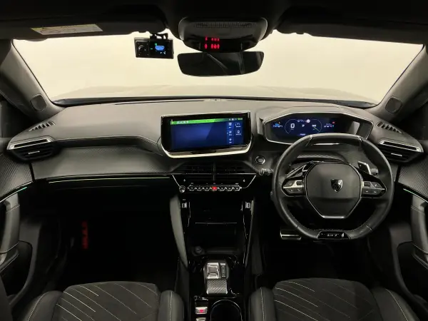 2024 Peugeot 2008 — photo 2