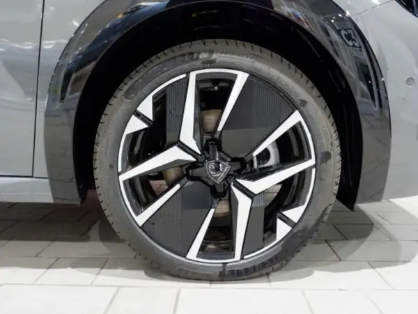 Peugeot 208GT Serenium Edition — photo 8