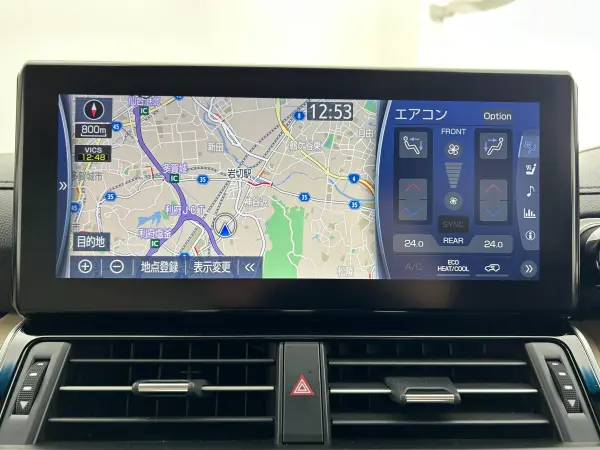 2023 Toyota Landrcuiser 300 — photo 3