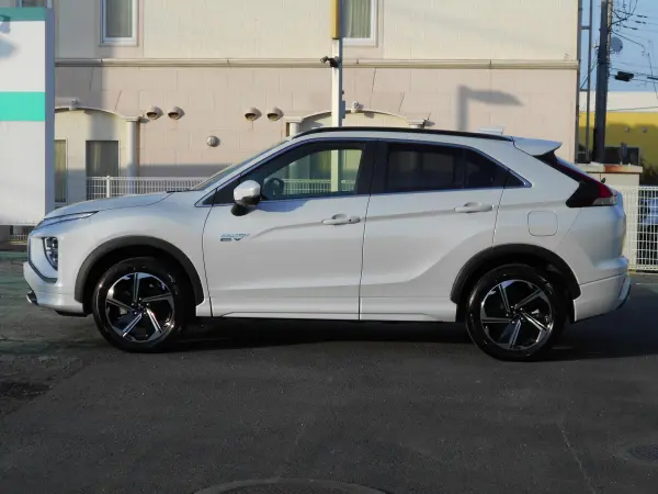 2024 Mitsubishi Eclipse Cross — photo 3