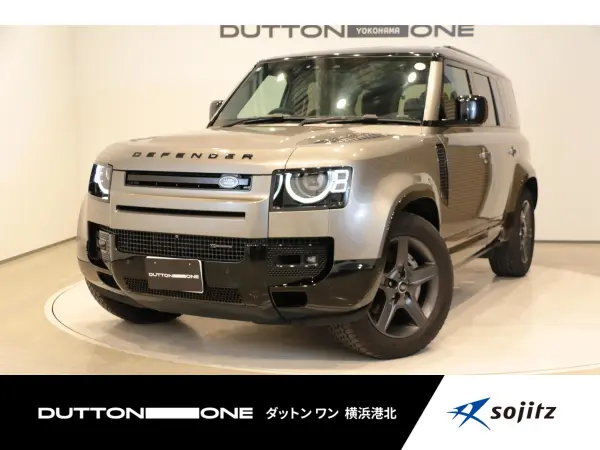 Land Rover Defender 110 X Dynamic SE 3.0L D300 Diesel Turbo 4WD with Meridian Sound, Air Suspension, Seat Heater, ACC, Memory Power Seats, 20-inch Alloy Wheels, 360-degree Camera (Silicon Silver Premium Metallic)