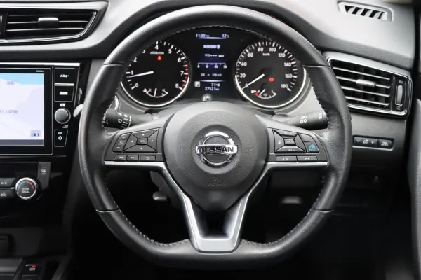 Nissan X-Trail 2.0 20Xi Leather Edition V Selection 2-Row 4WD One Owner Panoramic Glass Roof ProPilot Around View Monitor Intelligent Room Mirror Connect Navigation System LED Headlamps 18-inch Alloy Wheels Front and Rear Seat Heaters (Brilliant White Pearl 3 Coat Pearl) — photo 8