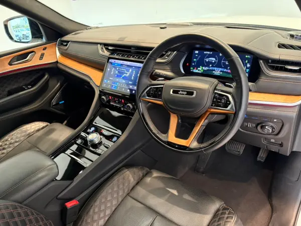 Jeep Grand Cherokee Summit Reserve 4xe 4WD — photo 7