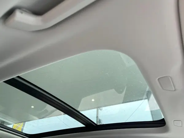 2025 Volvo Xc60 — photo 3