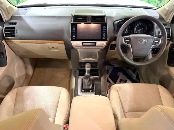 2023 Toyota Landcruiser Prado — photo 2