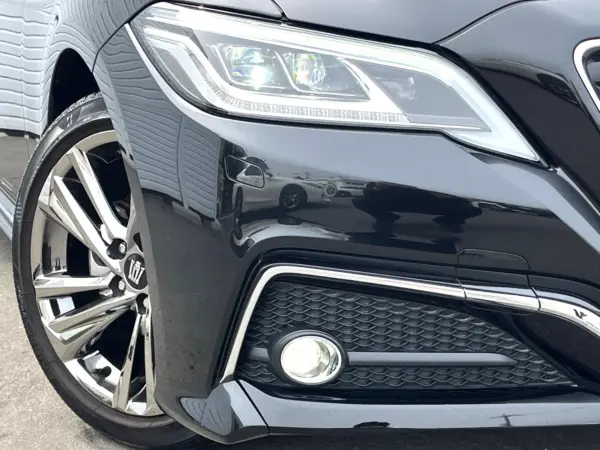 Toyota Crown Hybrid 2.5 RS — photo 8