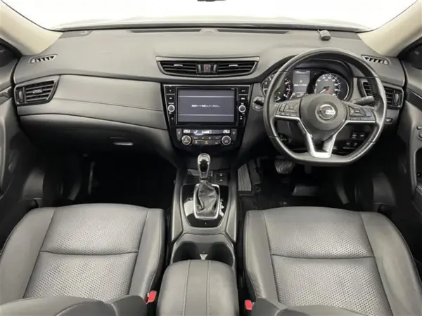 2020 Nissan Xtrail — photo 2