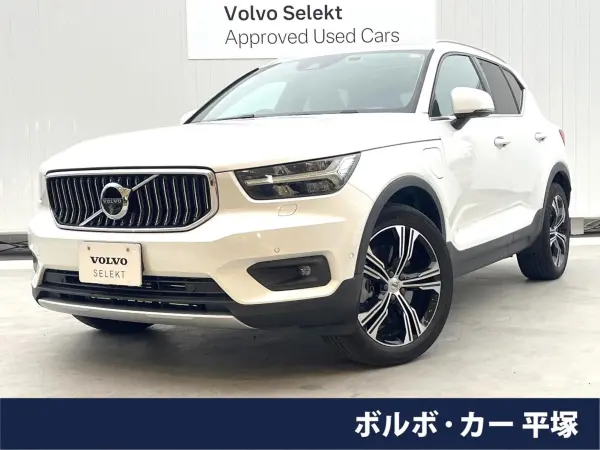 Volvo XC40 Recharge Plug-in Hybrid T5 Inscription Certified Used Car Panoramic Glass Sunroof Harman/Kardon White Leather Genuine Navigation 360° View Camera Non-Smoking Car Power Seats with Memory Function Seat Heater Power Tailgate Bluetooth (Crystal White)