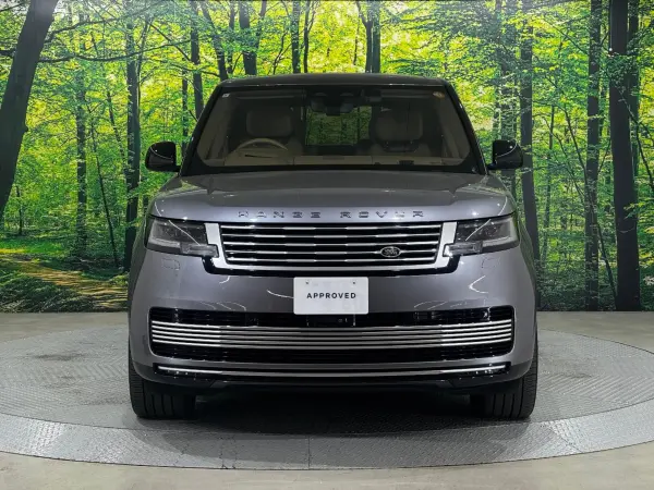 Land Rover Range Rover SV 4.4L P530 Long Wheelbase 4WD Certified Used Car Sliding Panoramic Roof Head-Up Display Seat Heater & Cooler & Massage (Eiger Grey (Metallic)) — photo 9