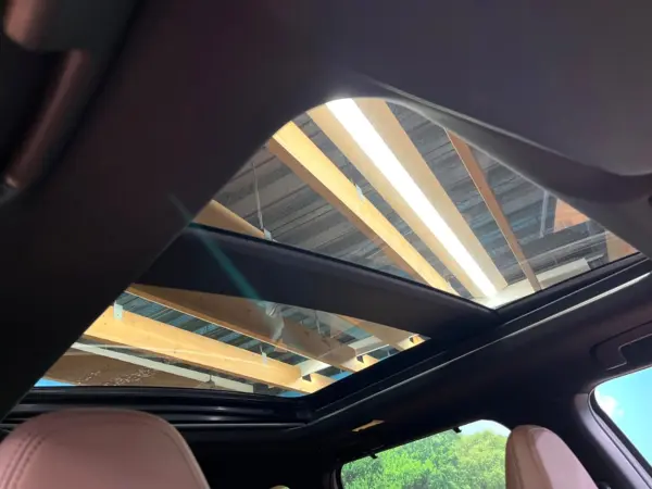 2024 Mitsubishi Outlander — photo 3