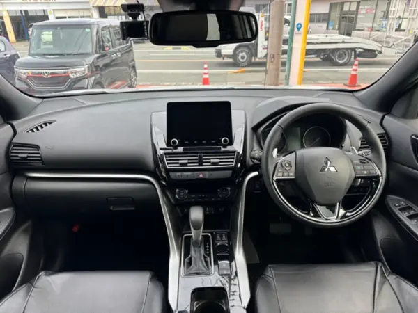 Mitsubishi Eclipse Cross 1.5 Black Edition Genuine Navi Araview Dashcam ETC Onboard (White Diamond) — photo 9