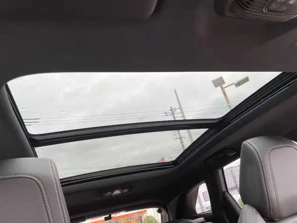 2021 Peugeot 3008 — photo 3