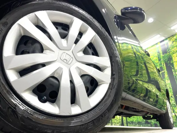 Honda Fit 1.5 e:HEV Home 4WD — photo 9