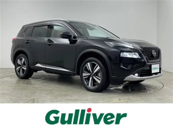 Nissan X-Trail 1.5 G e-4ORCE 4WD Panorama Roof ProPilot Genuine 12.3-inch Navi Around View Monitor BSI HUD Brown Leather Roof Rail Built-in ETC 2.0 Front/Rear Dashcam Intelligent Room Mirror Seat Heater (Diamond Black Pearl)