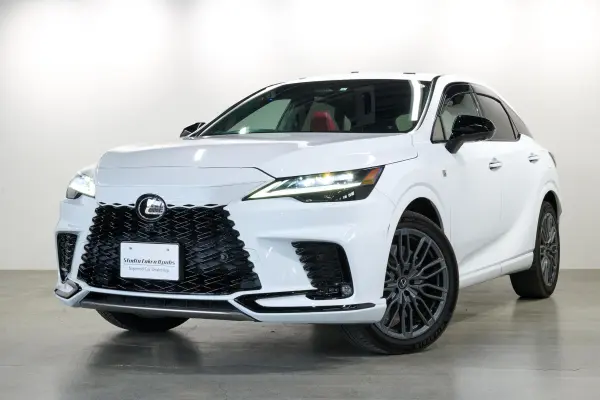 Lexus RX 500h F Sport Performance 4WD with Inspection and Maintenance / Orange Calipers / 21-inch Alloy Wheels / Teammate / Red Interior / Ventilated Seats / Head-Up Display / 360-Degree Monitor / (Pearl)