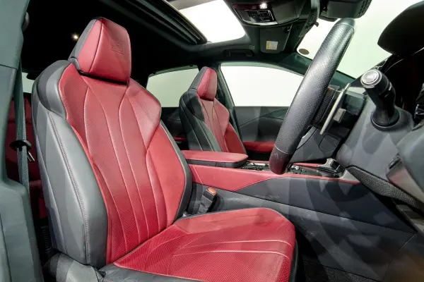 Lexus RX 500h F Sport Performance 4WD with Inspection and Maintenance / Orange Calipers / 21-inch Alloy Wheels / Teammate / Red Interior / Ventilated Seats / Head-Up Display / 360-Degree Monitor / (Pearl) — photo 8