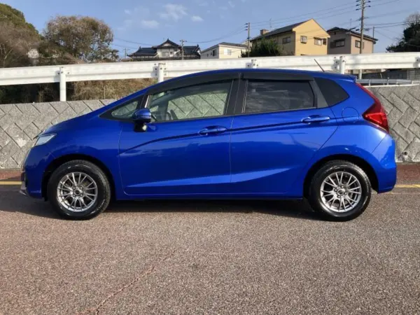 2019 Honda Fit — photo 2