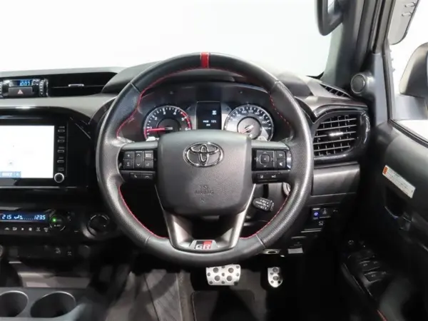 Toyota Hilux 2.4 Z GR Sport Diesel Turbo 4WD — photo 8