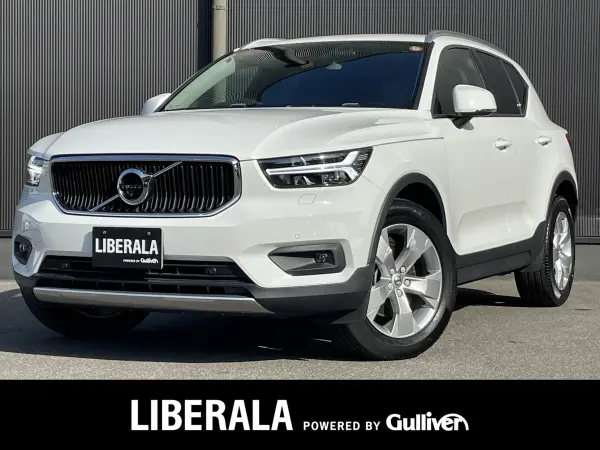 Volvo XC40 B4 AWD Momentum 4WD with Factory Navigation/Digital TV/CarPlay/360 Camera/Power Seats/Seat Heaters/Power Tailgate/ACC/Collision Mitigation Braking/Steering Wheel Heater/Factory 18-inch Alloy Wheels/Corner Sensors/LED Headlights/Smart Key (Ice White [614]) — thumbnail 1