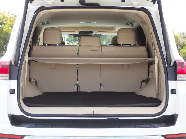 Toyota Land Cruiser 300 3.5 ZX 4WD — photo 7