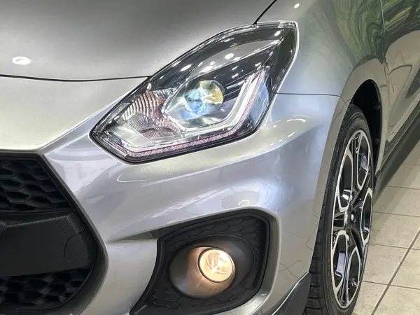Suzuki Swift Sport 1.4 — photo 8