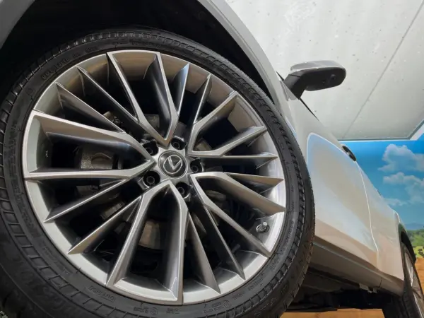 Lexus NX 350h Version L 4WD Panoramic Roof 14-inch Display Audio Surround Camera Seat Ventilation Seat Heater Memory Power Seat Non-Smoking Car Blind Spot Monitor Triple LED Headlights (Sonic Quartz) — photo 9