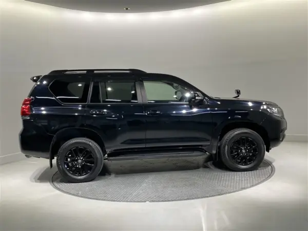 2021 Toyota Landcruiser Prado — photo 3