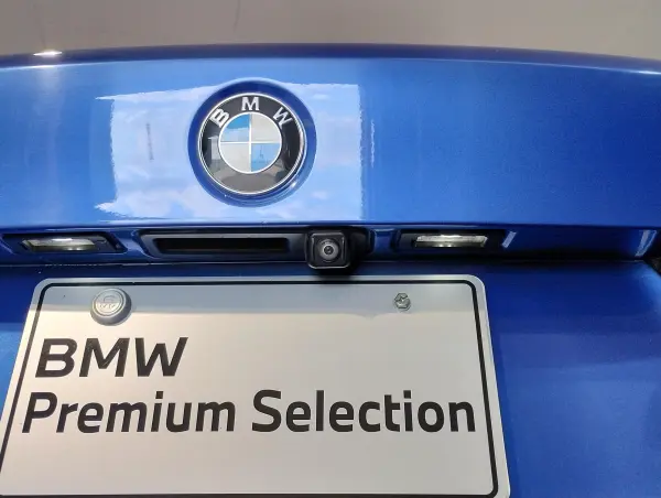 BMW 3 Series 320i M Sport One Owner Seat Heater Power Tailgate Active Cruise Control 18-inch AW Paddle Shift Backup Camera PDC Sensor Collision Mitigation Braking LED Headlights Power Seats (Portimao Blue Metallic) — photo 7