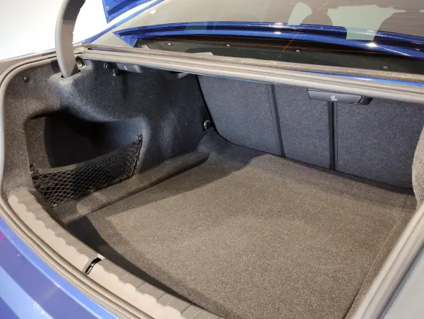 BMW 3 Series 320i M Sport One Owner Seat Heater Power Tailgate Active Cruise Control 18-inch AW Paddle Shift Backup Camera PDC Sensor Collision Mitigation Braking LED Headlights Power Seats (Portimao Blue Metallic) — photo 8