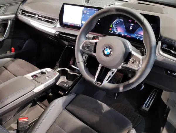 BMW X1 xDrive20d M Sport DCT Diesel Turbo 4WD One Owner Car Curved Display Head-Up Display Active Cruise Control 360-Degree Camera Seat Heater Paddle Shift Front/Rear PDC Sensors Wireless Charging Power Memory Seats (Black Sapphire) — photo 8