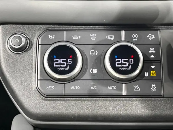Land Rover Defender 110 X Dynamic HSE 3.0L D300 Diesel Turbo 4WD Certified Used Car Sunroof Air Suspension Front Seat Heaters & Ventilation Meridian Adaptive Cruise Blind Spot Surround Camera LED Headlights Genuine 22-inch Alloy Wheels Spare Wheel Cover (Fuji White (Solid)) — photo 7