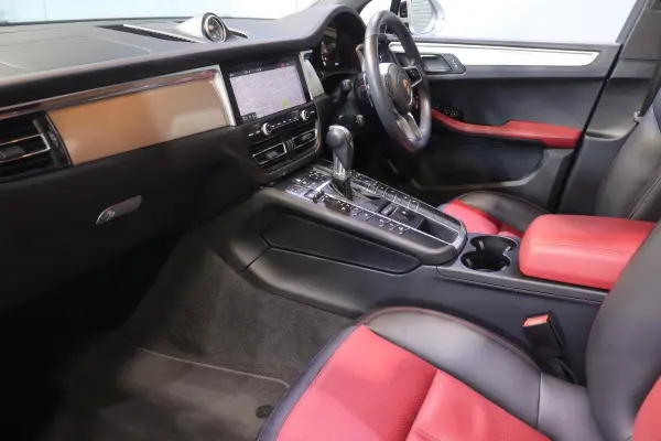 Porsche Macan S Sport Edition (with Panoramic Roof System) PDK 4WD Sport Chrono & Design P Late Model 2-Year Warranty 1-Owner PASM Genuine Leather (Red/Black) Panoramic Sunroof PCM Navigation 14-Way Power Seats CarPlay Active Cruise Control Lane Change Assist 360 Camera Entry & Drive Special Exterior (Dolomite Silver Metallic) — photo 9