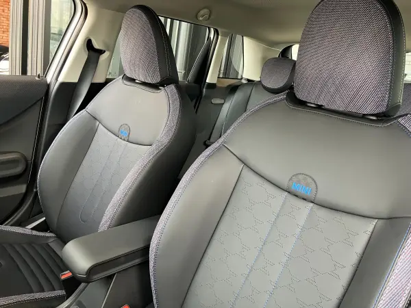 Mini Cooper C 5-Door DCT — photo 8