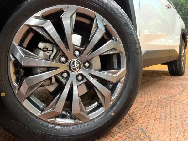 Toyota RAV4 2.5 Hybrid G E-Four 4WD — photo 9