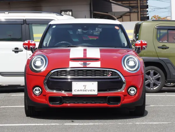 Mini Cooper S 5-Door DCT HarmanKardon Sound Navigation Backup Camera Front/Rear Dashcam Seat Heater Front/Rear Corner Sensors Adaptive Cruise Control Bluetooth USB Input SOS Button LED Headlights Genuine Alloy Wheels (Chili Red) — photo 8