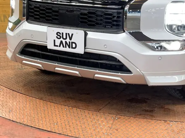 2022 Mitsubishi Outlander — photo 3