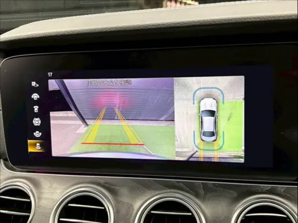 Mercedes-Benz E-Class E220d Sport (ISG equipped model) Diesel Turbo MP202301 Sunroof/Exclusive Package/Burmester Sound/BSM/HUD/ACC/360-degree Camera/Perfume Atomizer/Ambient Lighting/Black Leather Seats/Radar Cruise Control/Lane Change Assist/Lane Keep Assist (Hytech Silver Metallic) — photo 8