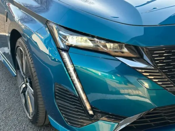 Peugeot 308 GT Hybrid MHEV Model with New Car Warranty, Genuine Navigation, Front/Rear Dashcam, 360° Vision Camera, Matrix LED Headlights, Front Seat & Steering Wheel Heaters, Alcantara & Leather Seats, 18AW (Blue Pearl) — photo 8