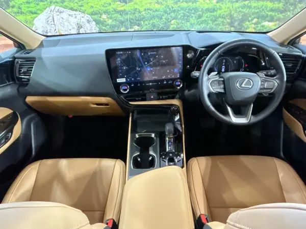 2024 Lexus Nx — photo 2